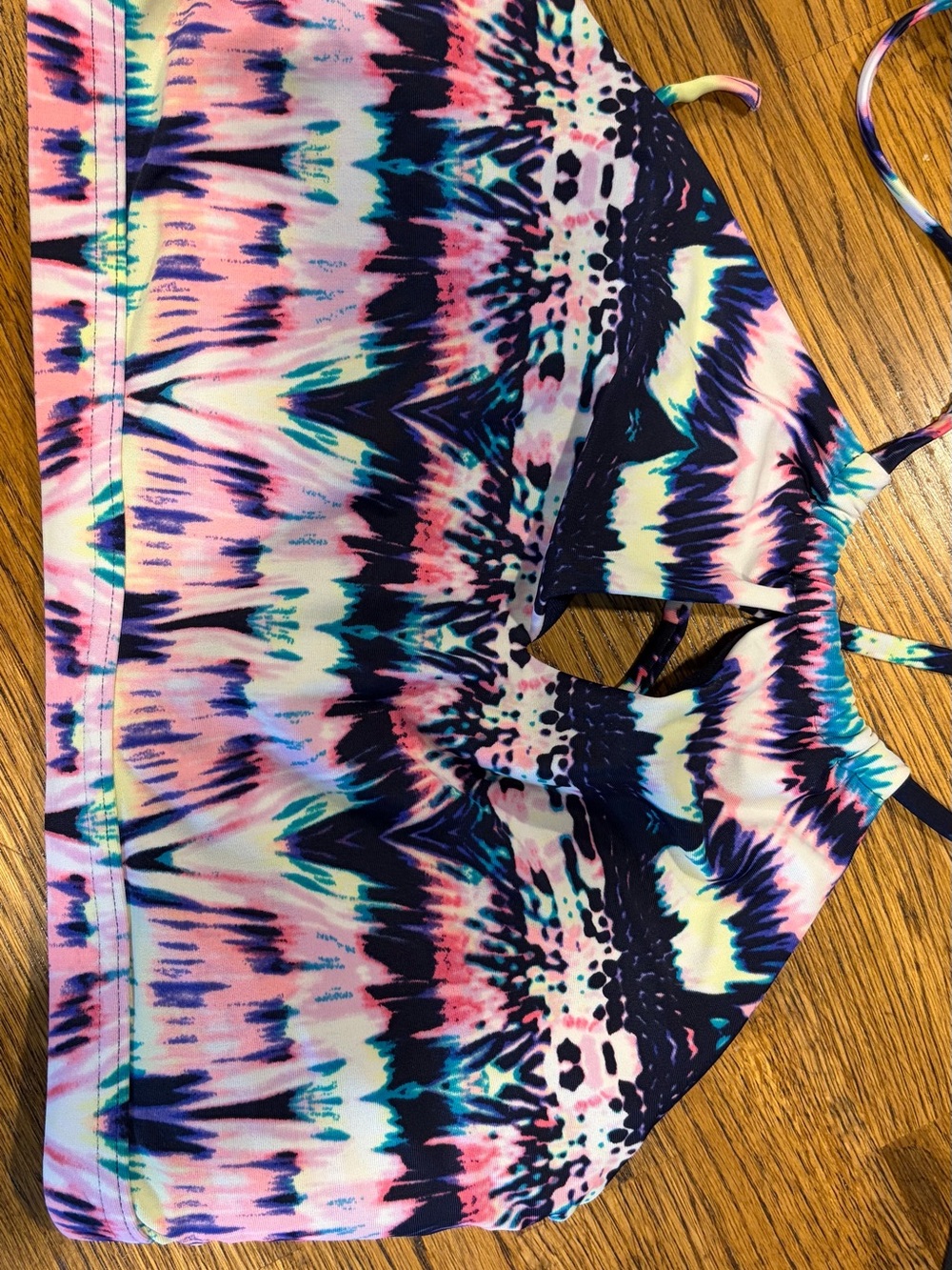 Athleta Navy Top with Multicolor Tie-Dye Trim